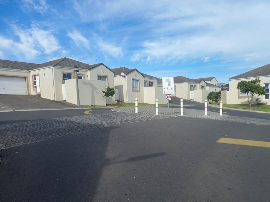 2 Bedroom Property for Sale in Fernwood Western Cape